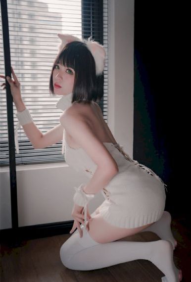 女大学生的沙龙室观看_1080P最新电影在线观看